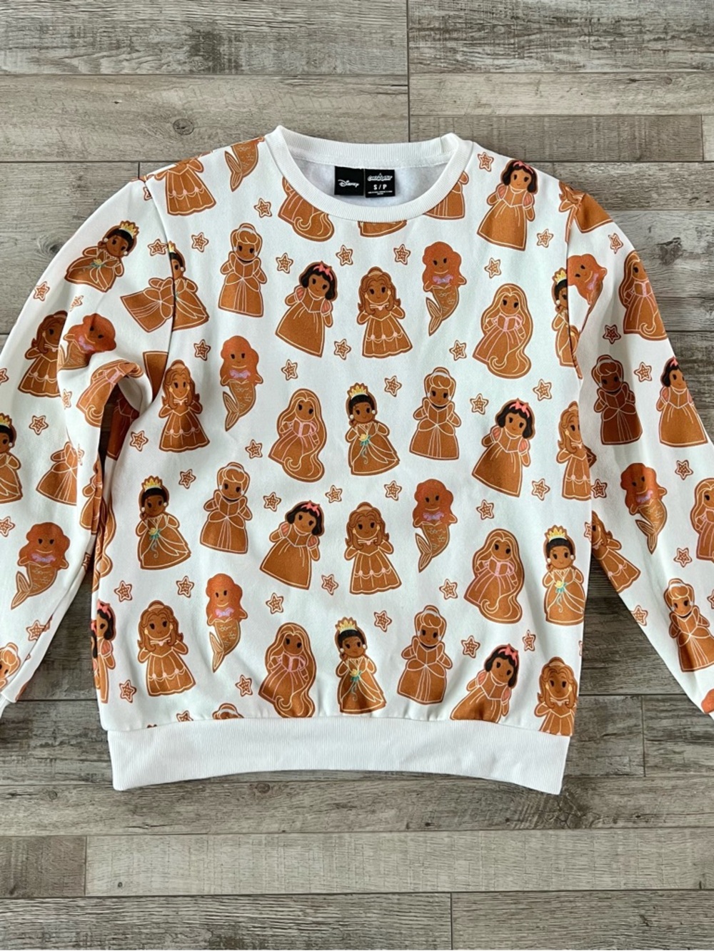 Cakeworthy Disney Princess Gingerbread Crewneck Size Small
